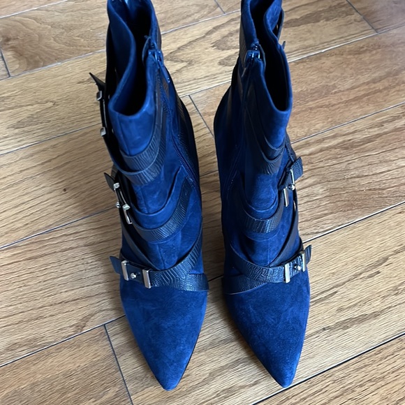 Guess Parley Suede Navy Blue Boot - Size 9.5 - Picture 2 of 6